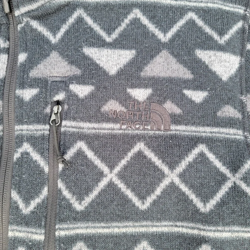 The North Face Novelty Gordon Lyons Quarter Zip Pullover Fleece Aztec Pattern